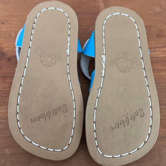 Salt Water Sandals - Picture 3 of 3